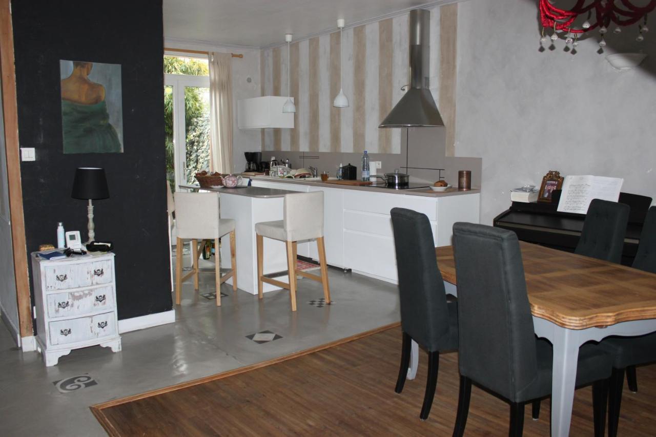 La Tropicale- D'hote Au Calme Bed & Breakfast Nantes